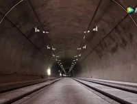 画啦啦5-7岁儿童创意美术课：36节趣味绘画手工课程