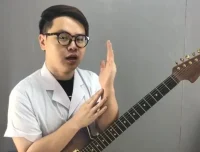 Niko小烨吉他调校与维修指南：从手感调节到部件升级的全套教学