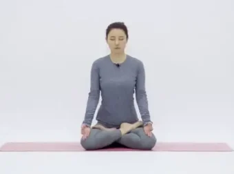 现代女性冥想瑜伽：每天10分钟，减压抗衰与内在成长