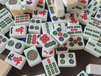 麻将技术训练与技巧视频 听牌十三张拆搭位置战 年前多练练赢几万